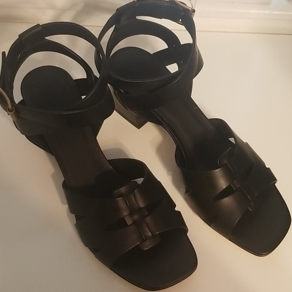 M. Gemi | Black leather sandal